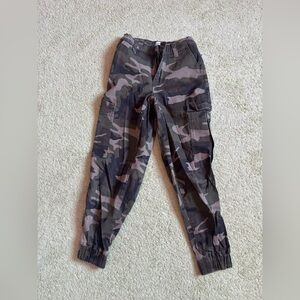Rue 21 camouflage cargo pants, 4 pockets